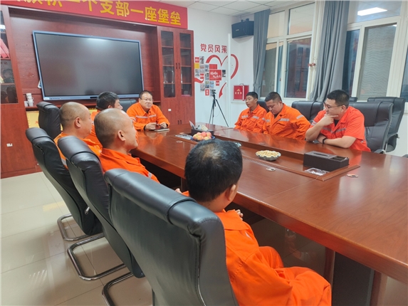 座谈会3.jpg 座谈会3.jpg
