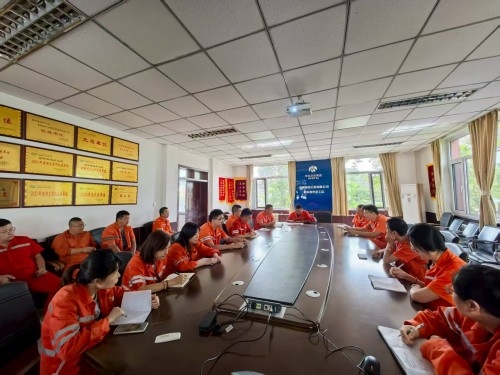 e121073a6a55e1a2955c33419bde6129_副本.jpg e121073a6a55e1a2955c33419bde6129_副本.jpg