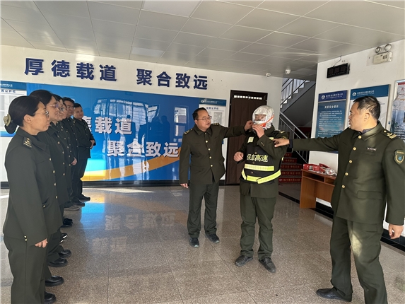 ff817641246f8dfbcf0d959fc354ac4f.jpg ff817641246f8dfbcf0d959fc354ac4f.jpg