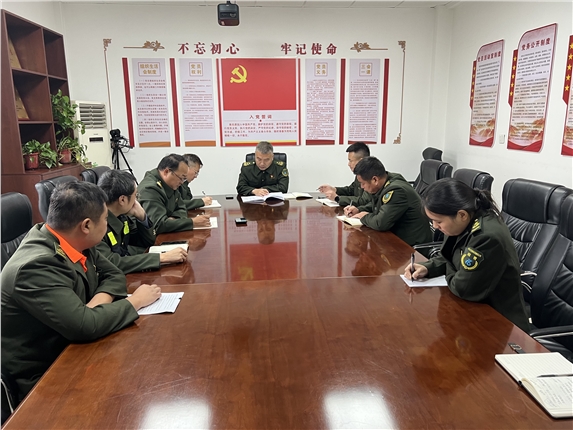 保阜高速曲阳收费站组织专题学习交投集团和保阜公司三季度经济运行会议精神.png